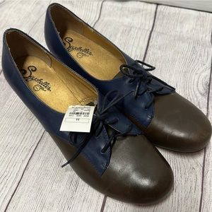 Seychelles NWT woman’s lace up heeled leather Oxford size 11